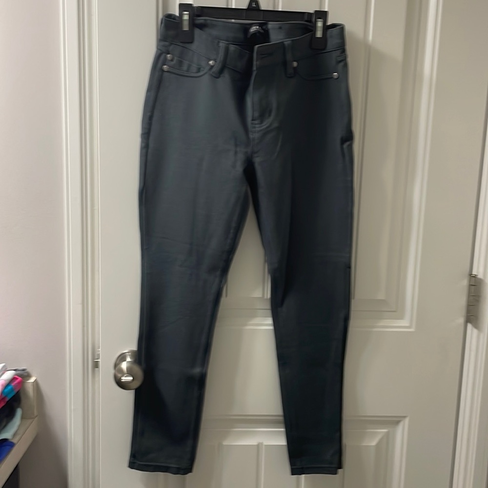 Stretchy pants
